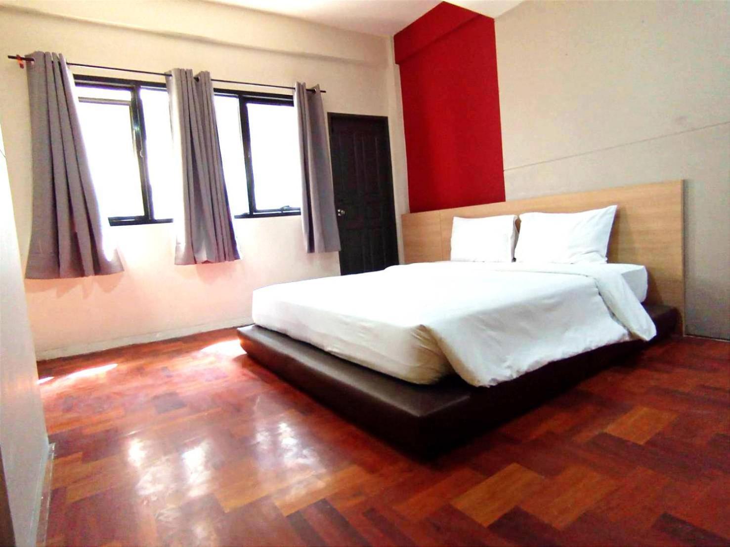 Go Inn Silom Bts Surasak X โกอินน์ สีลม บีทีเอส สถานีสุรศักดิ์ Bangkok Eksteriør billede