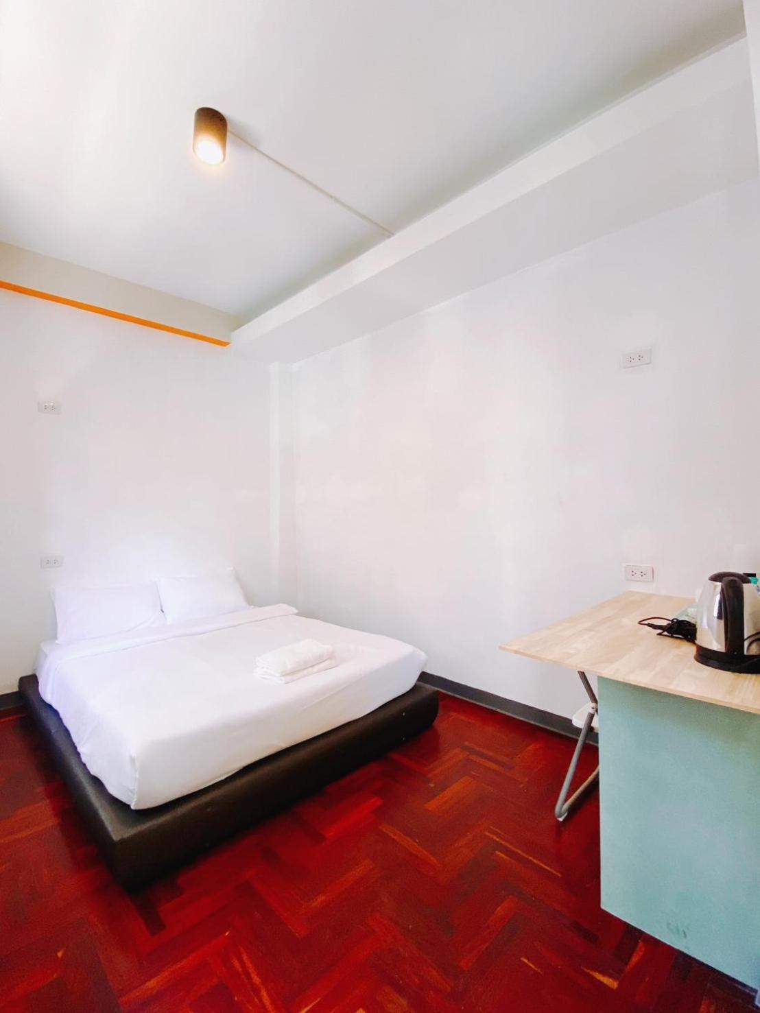 Go Inn Silom Bts Surasak X โกอินน์ สีลม บีทีเอส สถานีสุรศักดิ์ Bangkok Eksteriør billede