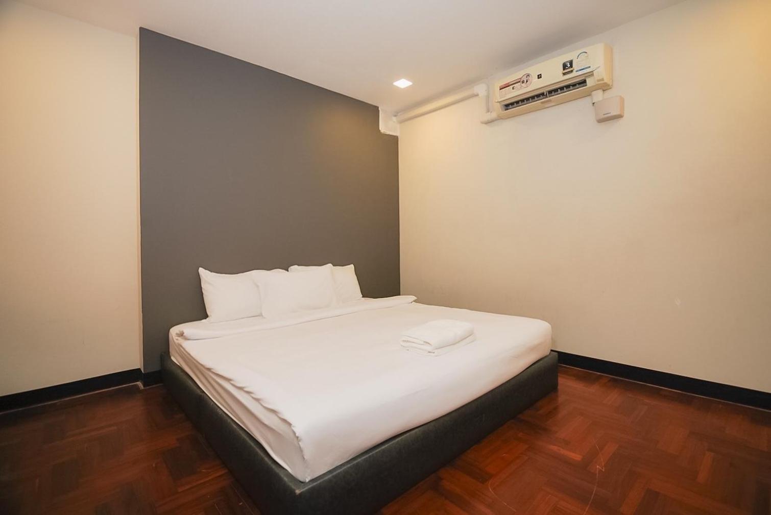Go Inn Silom Bts Surasak X โกอินน์ สีลม บีทีเอส สถานีสุรศักดิ์ Bangkok Eksteriør billede